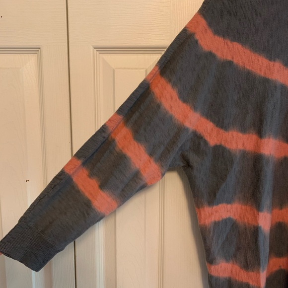 Cropped Sleeve Cardigan - Picture 3 of 4